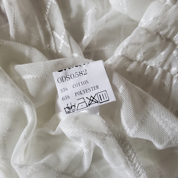 Frill Hem Puff Shoulder Blouse - Picture 8 of 8